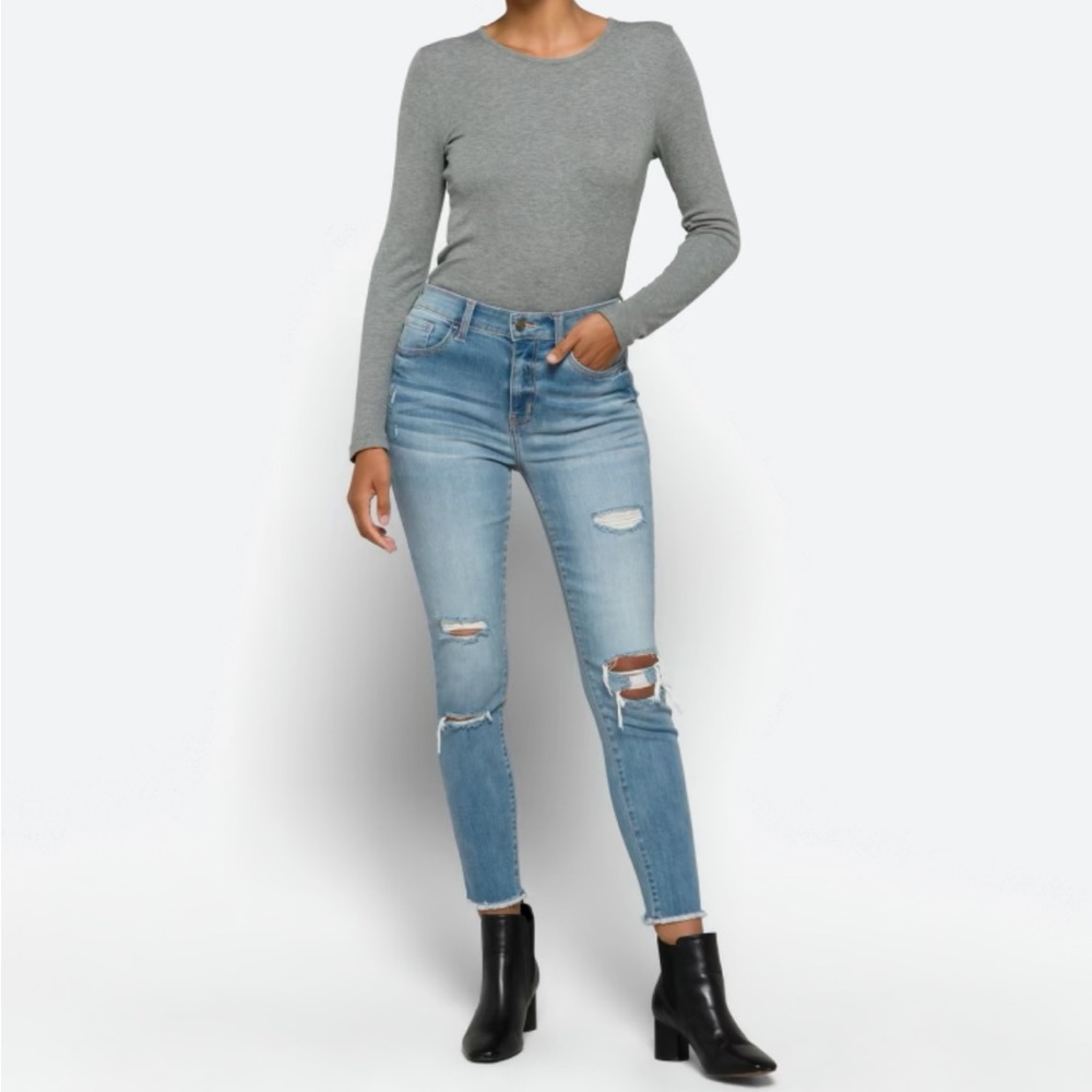 Studio Blue Distressed Jeans